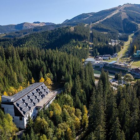 Hotel Ostredok Демановска Долина Екстериор снимка