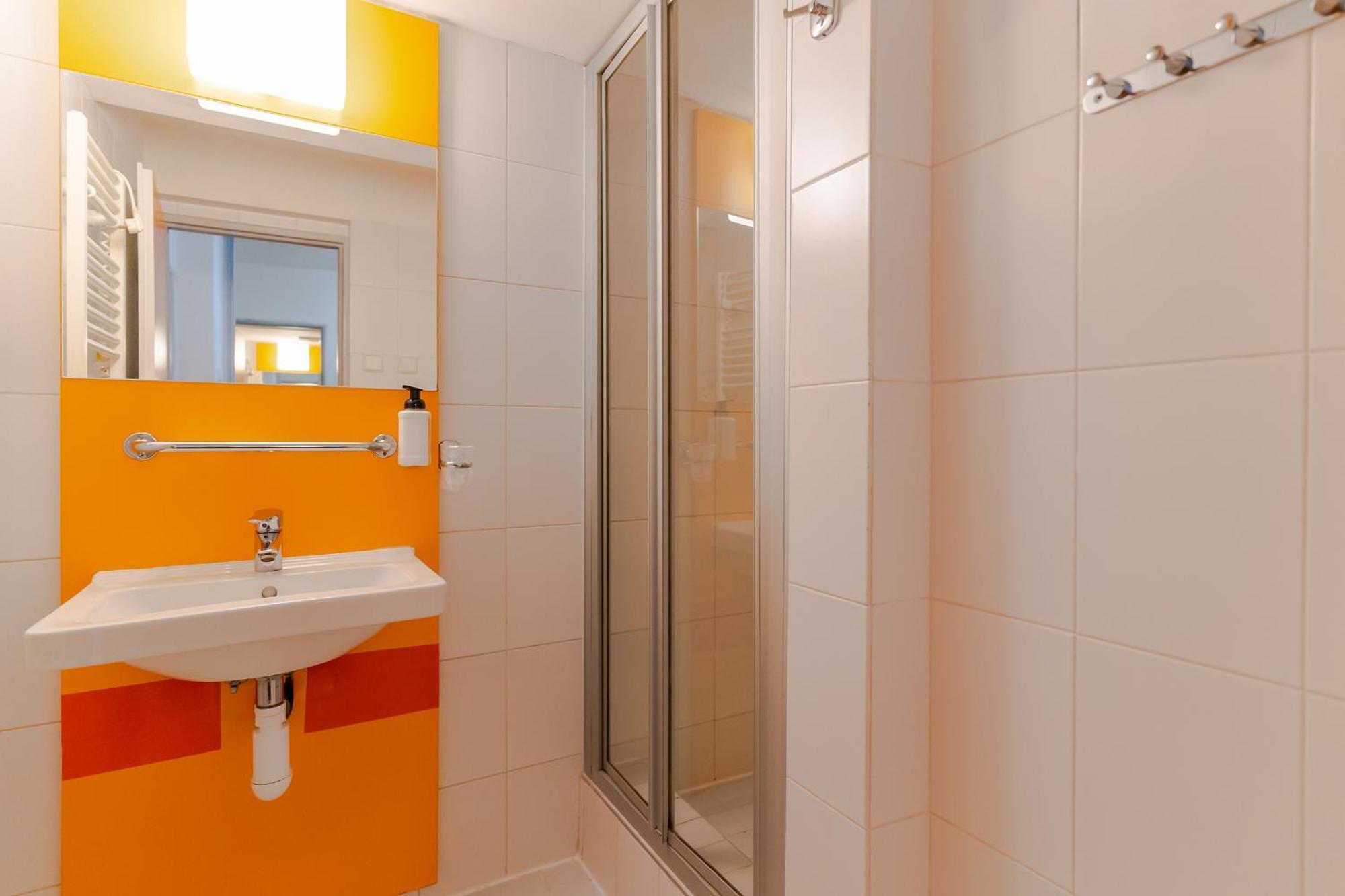 Hotel Ostredok Демановска Долина Екстериор снимка